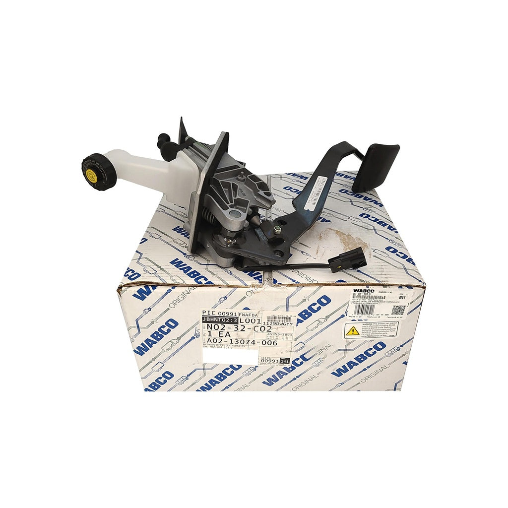 WABCO FREIGHTLINER HYDRAULIC CLUTCH PEDAL AS A02-13074-006 9650011030