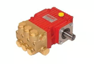 Giant Pumps Triplex Plunger Pump, 4.2 GPM, 2000 PSI, Right Shaft, Short Backend Part Number P219RX