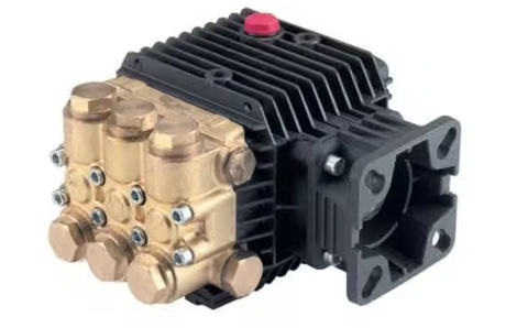General Pump Plunger Pump With Gas Engine Flange, Unloader And Injector, 2.8 GPM, 2000 PSI, Right Shaft Part Number TT2028GBFUI