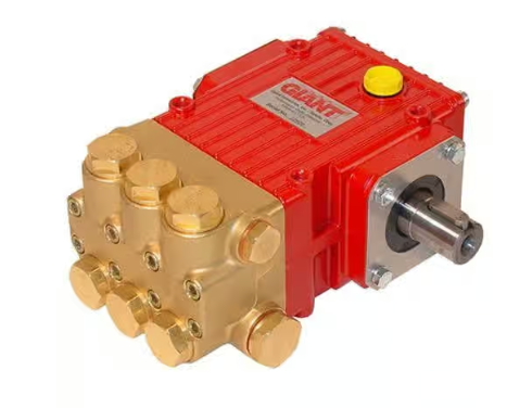 Giant Pump, Right Shaft, 3.8 GPM, 3500 PSI, 3450 RPM Part Number P321R