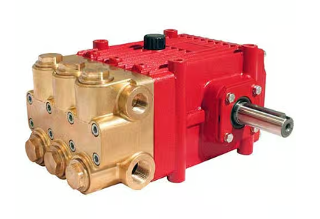 Giant Triplex Pump - 26.4 GPM, 1740 PSI, 1450 RPM, Right Side Shaft Part Number P536R