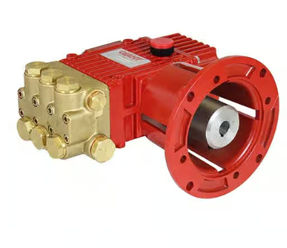 Giant Pump Triplex Plunger Pump, 4.7 GPM, 2500 PSI, Right Shaft, NEMA 56C Flange, Aluminum Coupler Part Number P220RE1B